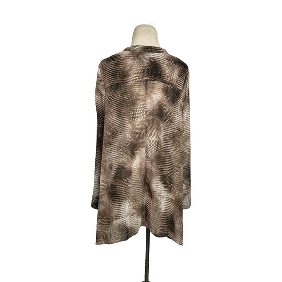 Casting brown silk animal print long sleeves buttoned tunic blouse size M - Picture 9 of 10